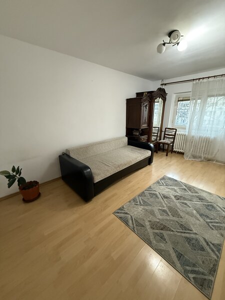 Mihai Bravu, Baba Novac, garsoniera,