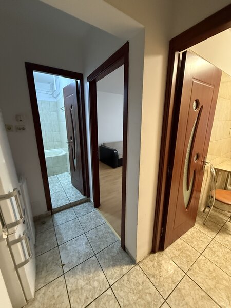 Mihai Bravu, Baba Novac, garsoniera,