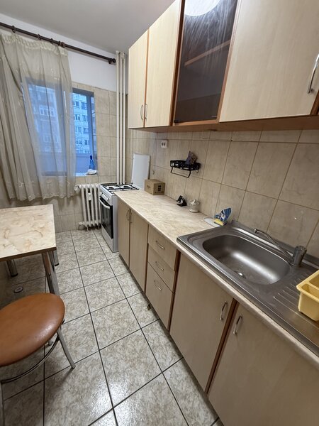 Mihai Bravu, Baba Novac, garsoniera,